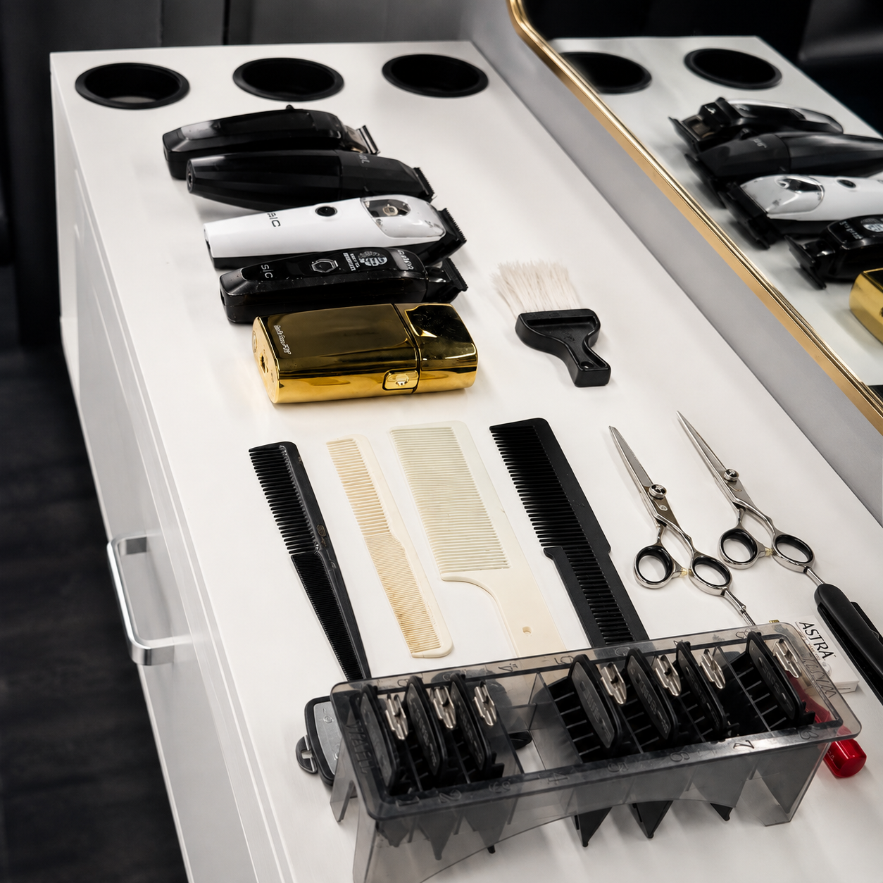 Herramientas profesionales utilizadas en el programa de Barbero Restringido